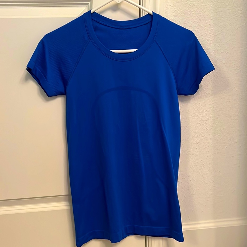 lululemon top, slightly worn